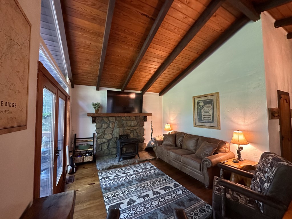 416213 Blue Ridge Residential