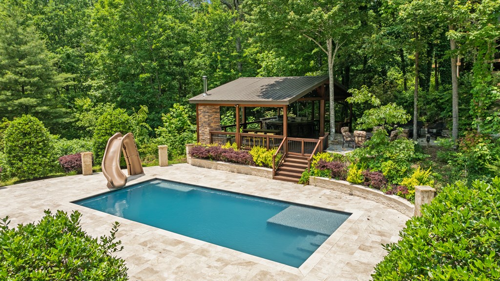 416223 Blue Ridge Residential
