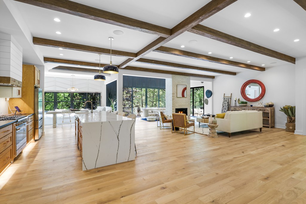 416223 Blue Ridge Residential