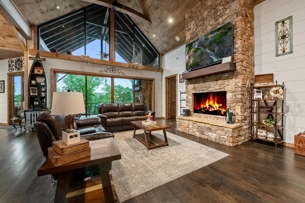 416224 Blue Ridge Residential