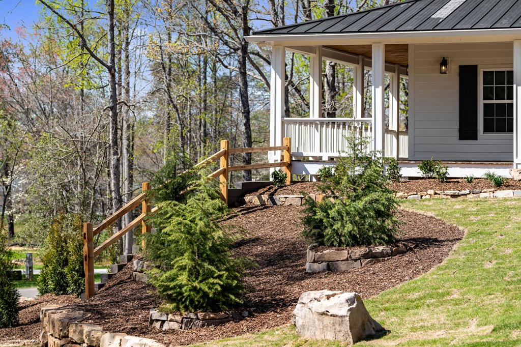 416226 Morganton Residential
