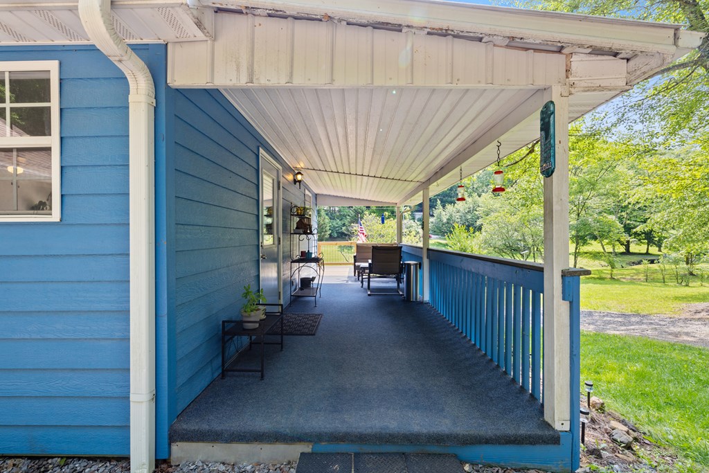 416228 Hayesville Residential