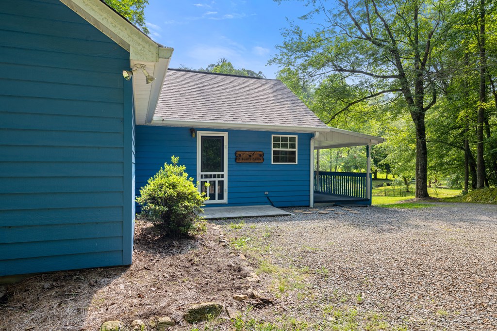 416228 Hayesville Residential