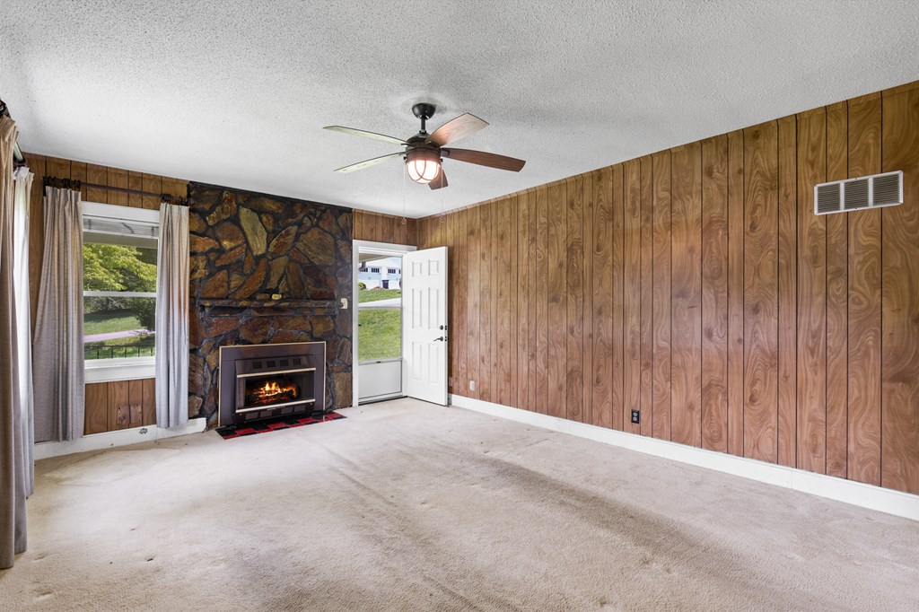 416229 Blue Ridge Residential