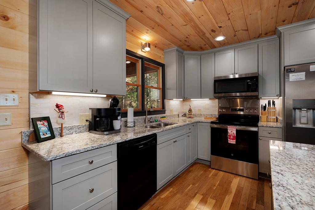416231 Morganton Residential