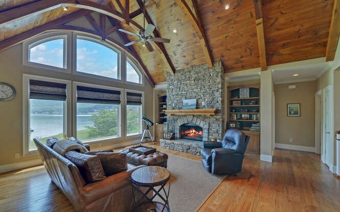 416233 Hiawassee Residential