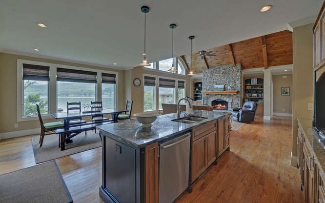416233 Hiawassee Residential