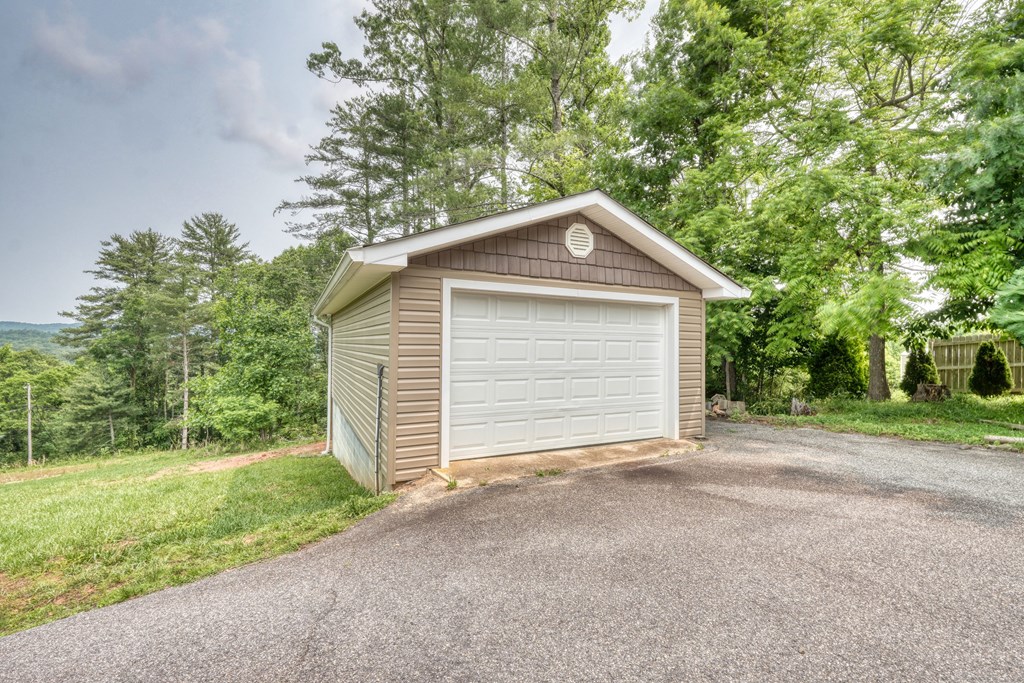 416234 Blairsville Residential