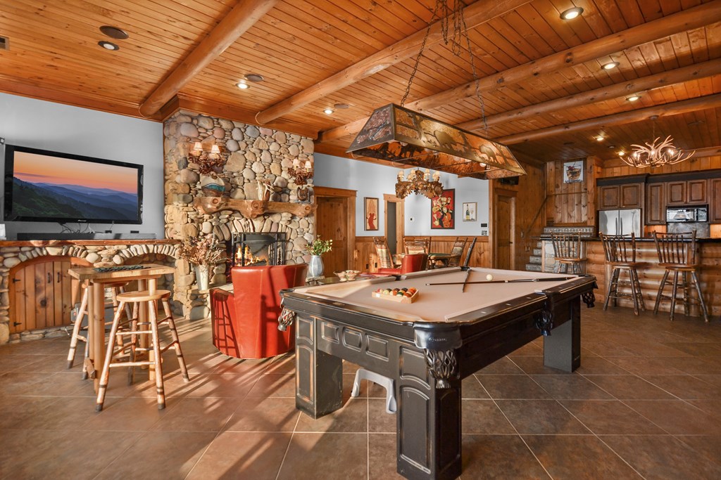 416239 Morganton Residential