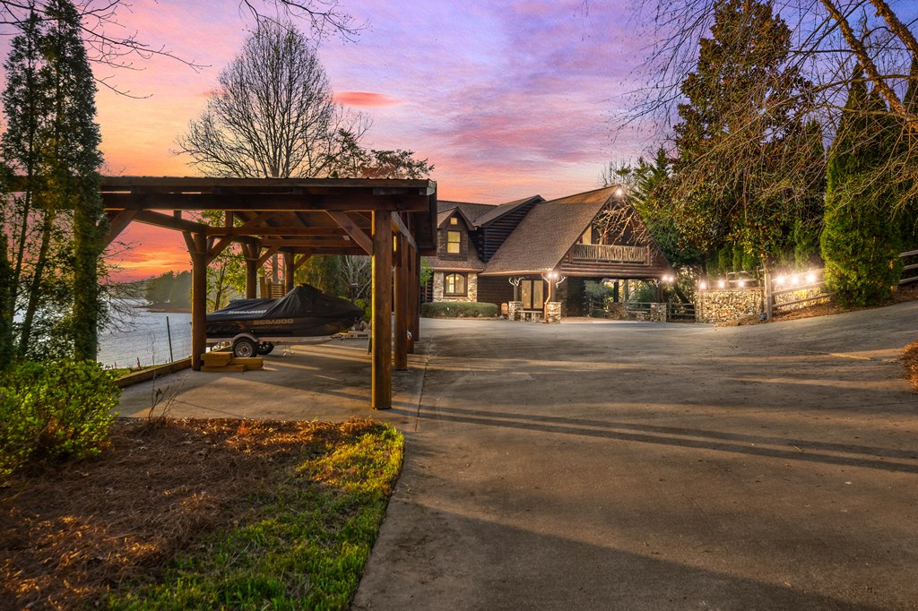 416239 Morganton Residential