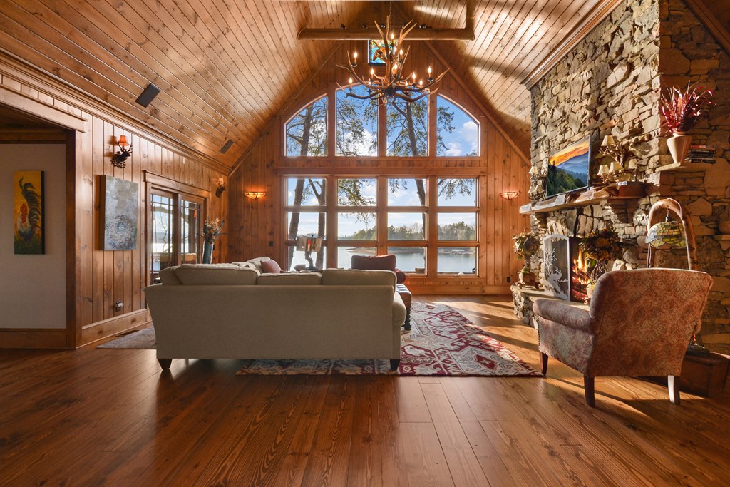 416239 Morganton Residential