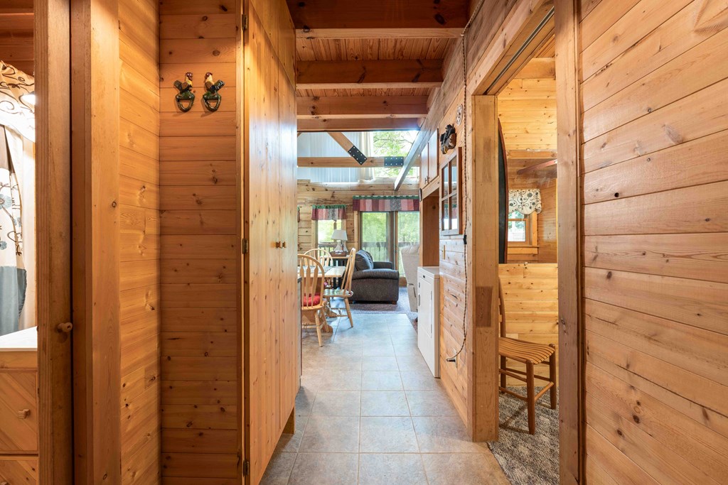 416247 Hayesville Residential