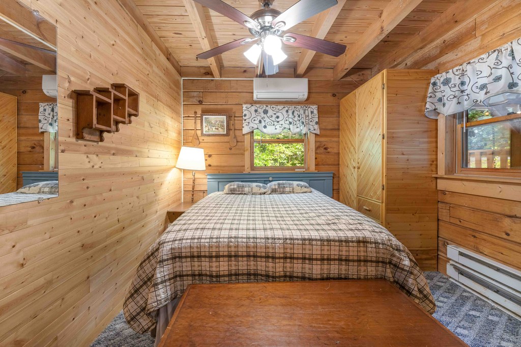 416247 Hayesville Residential