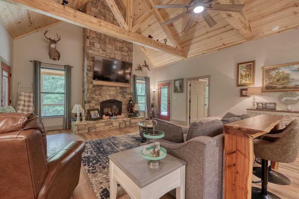 416250 Hiawassee Residential