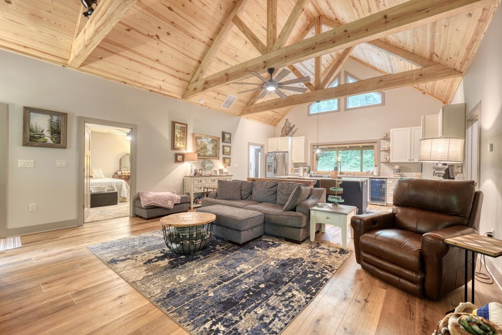 416250 Hiawassee Residential
