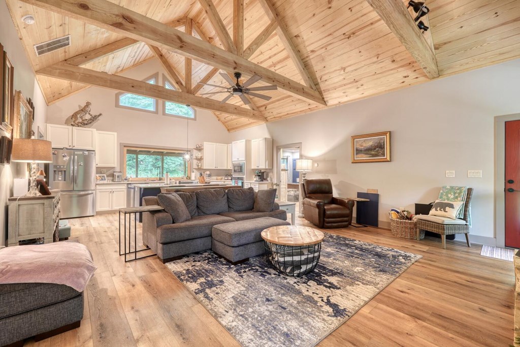 416250 Hiawassee Residential