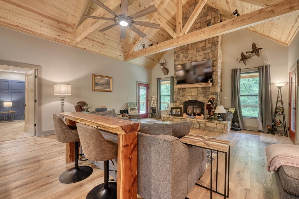 416250 Hiawassee Residential