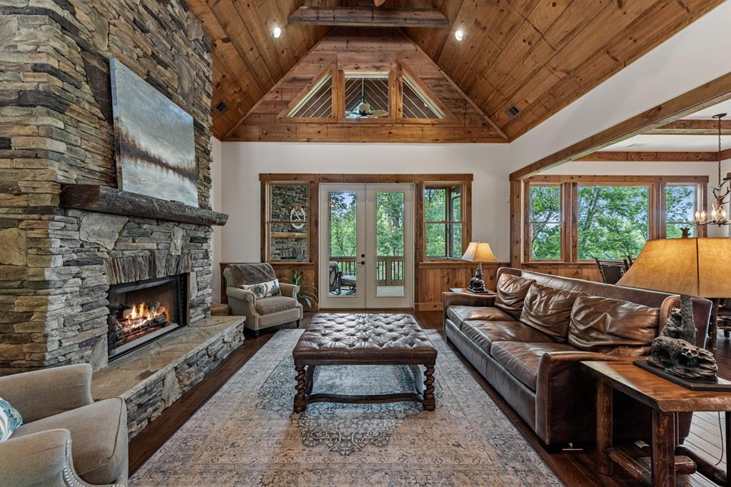 416256 Ellijay Residential