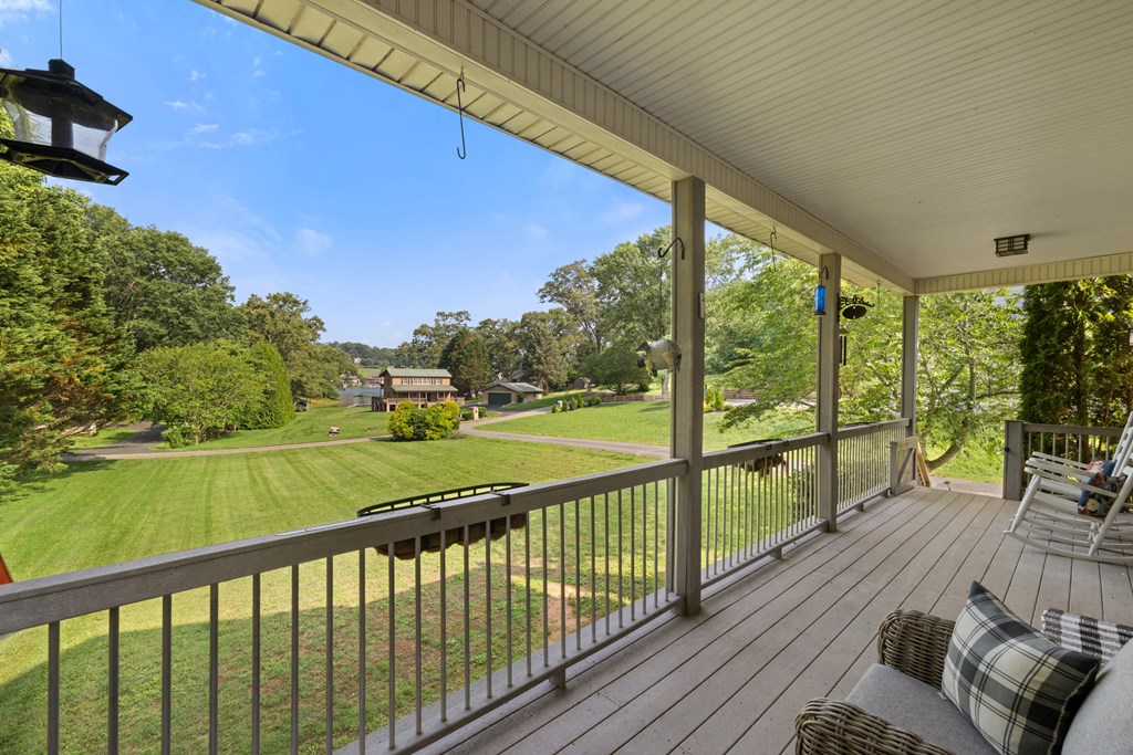 416295 Hayesville Residential