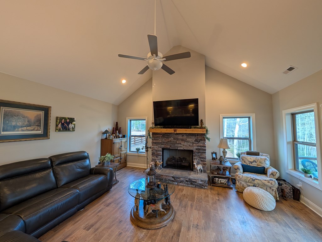 416303 Morganton Residential