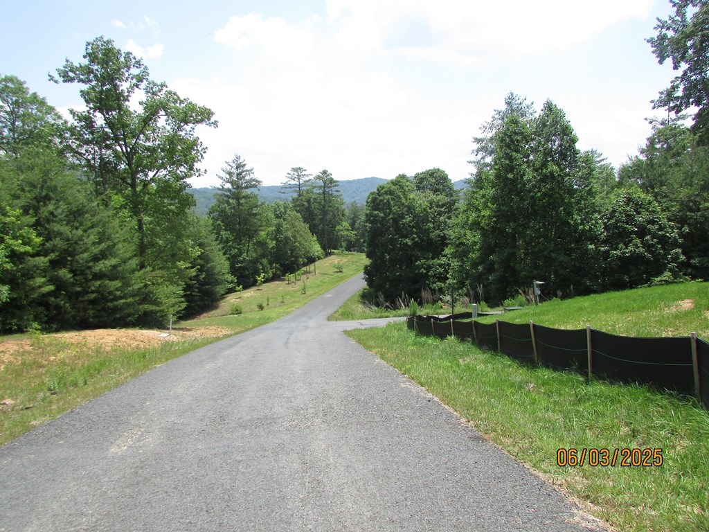 416321 Hayesville Residential