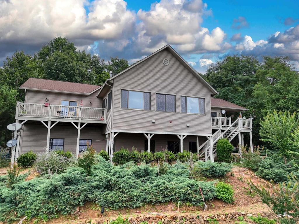 416323 Hayesville 
