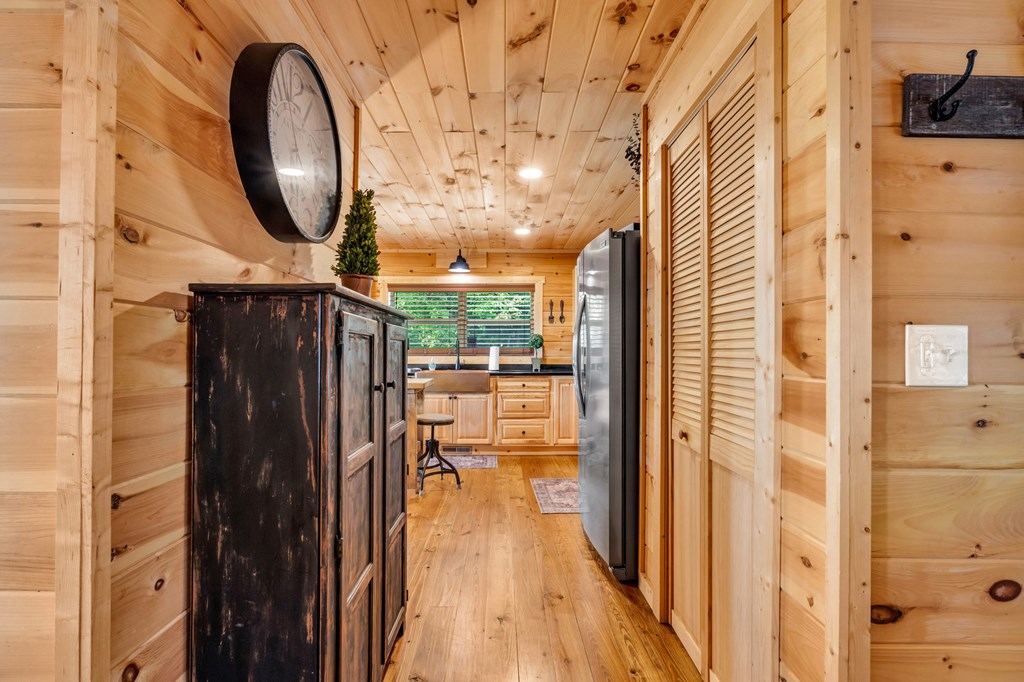 416326 Morganton Residential