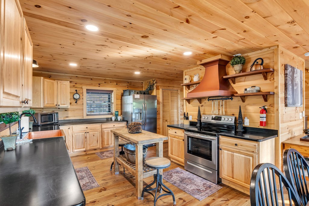 416326 Morganton Residential