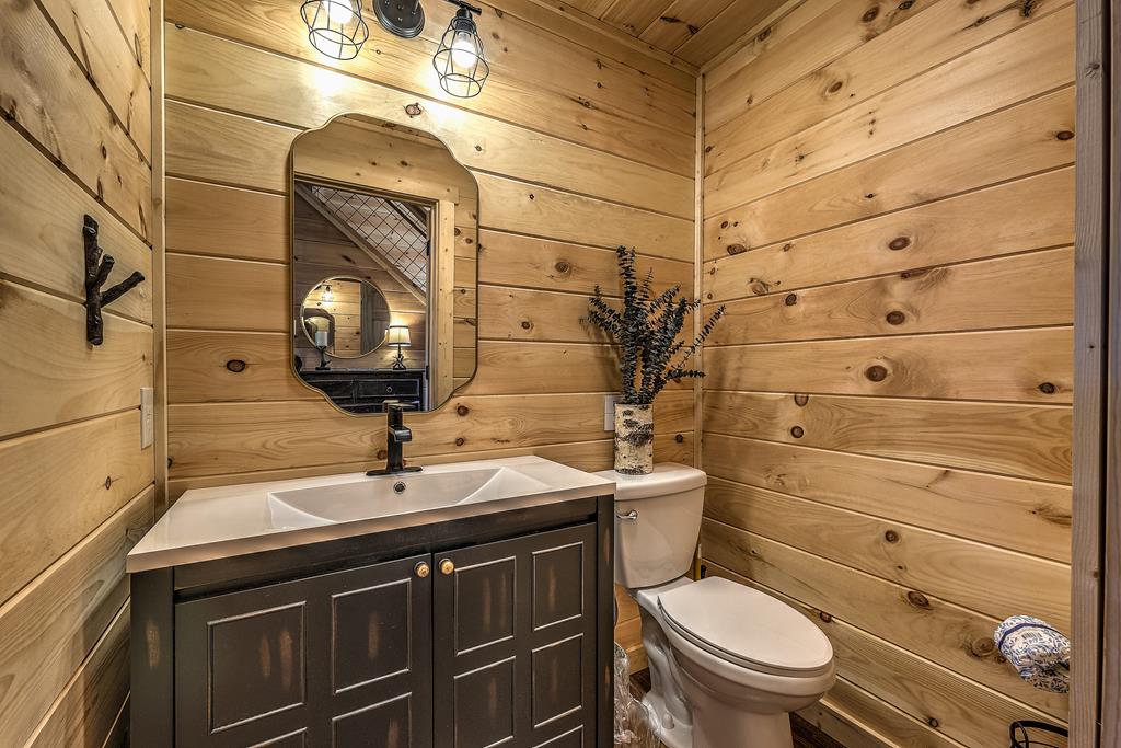 416326 Morganton Residential