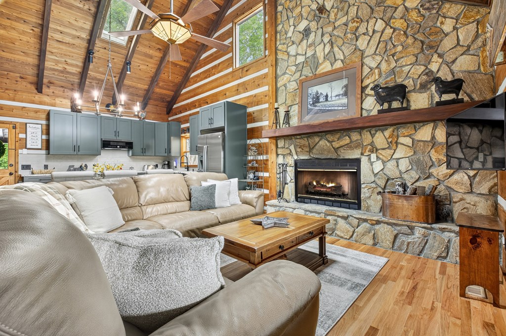 416336 Blue Ridge Residential