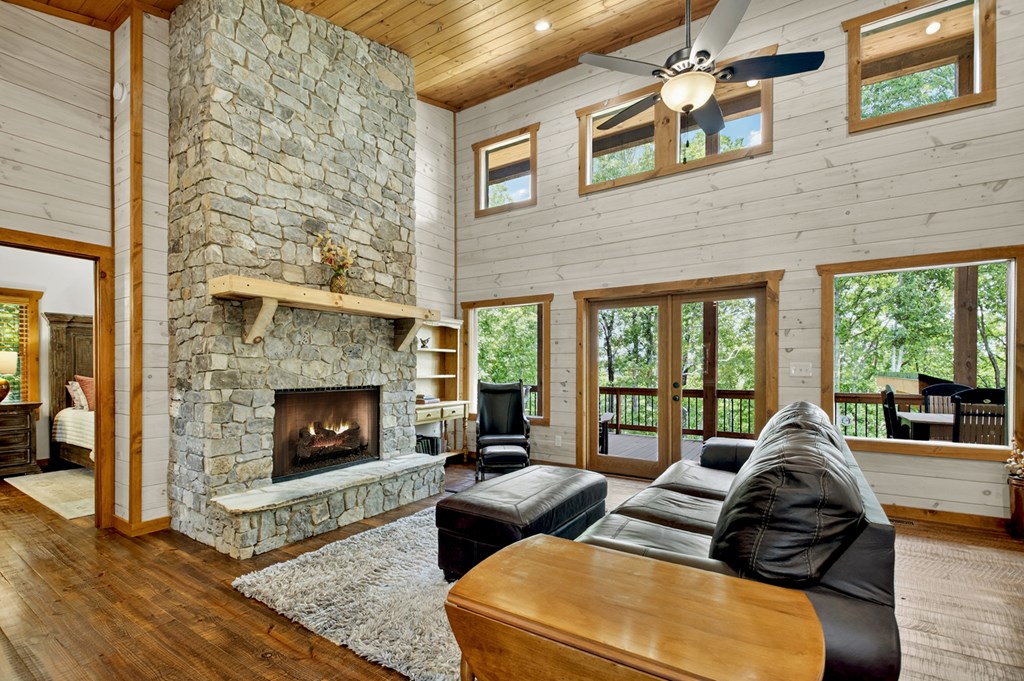 416339 Morganton Residential