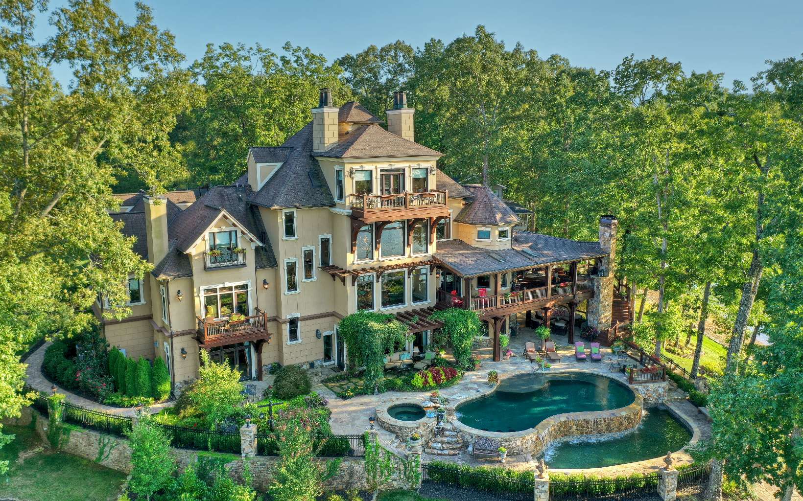 416360 Blue Ridge 