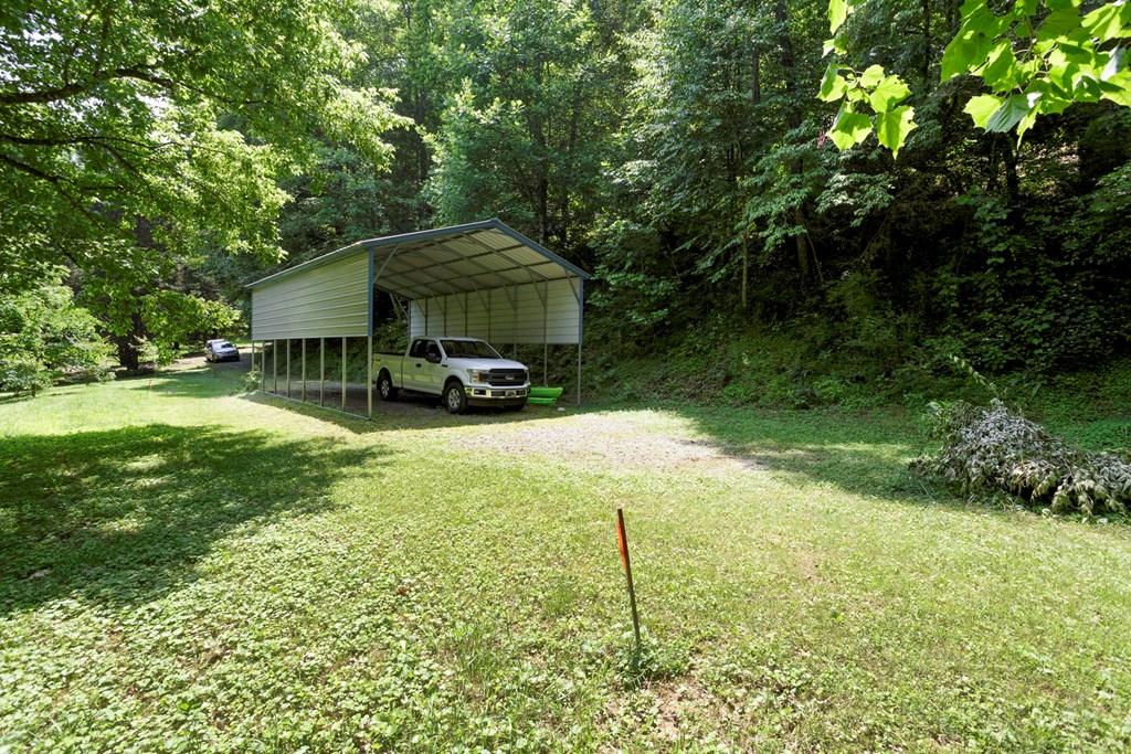 416364 Hayesville Residential