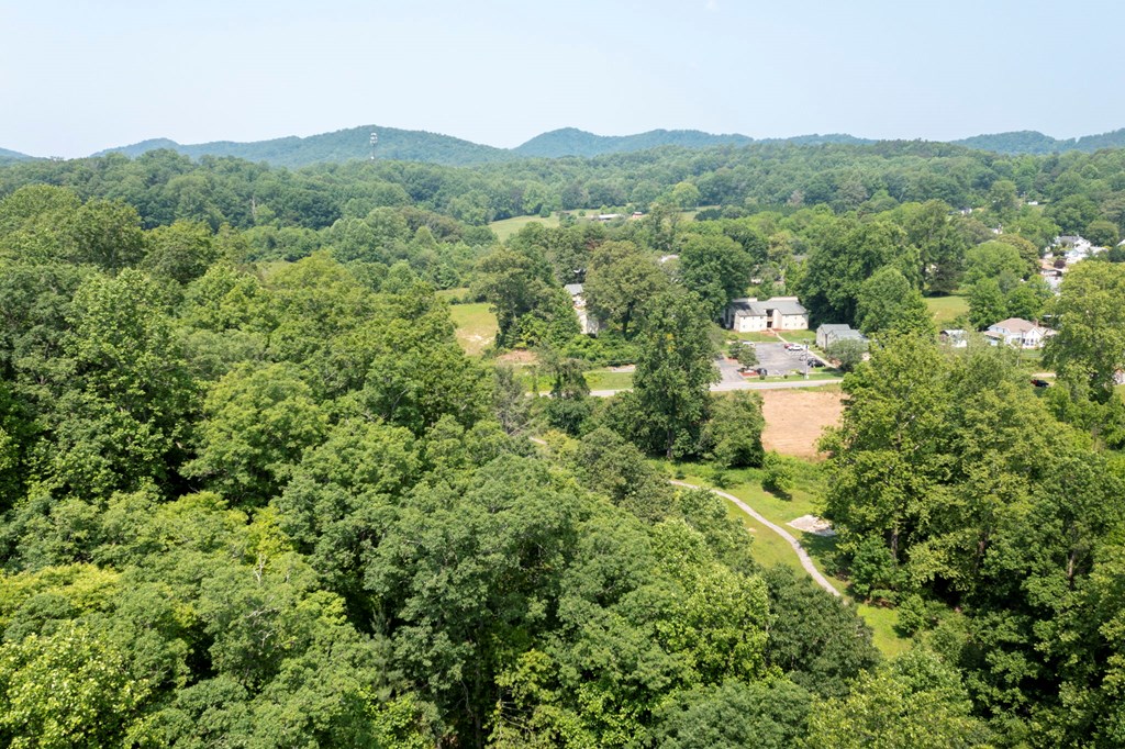 416364 Hayesville Residential