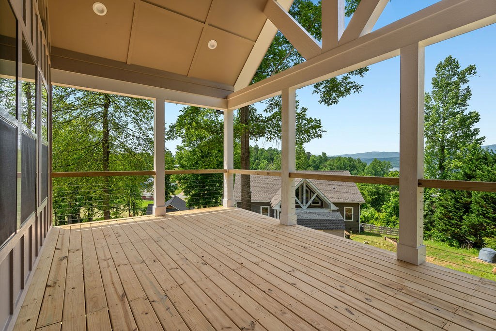 416365 Hayesville Residential