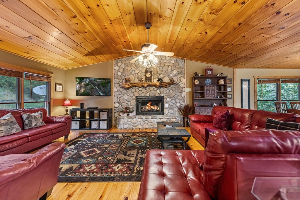 416366 Blue Ridge Residential