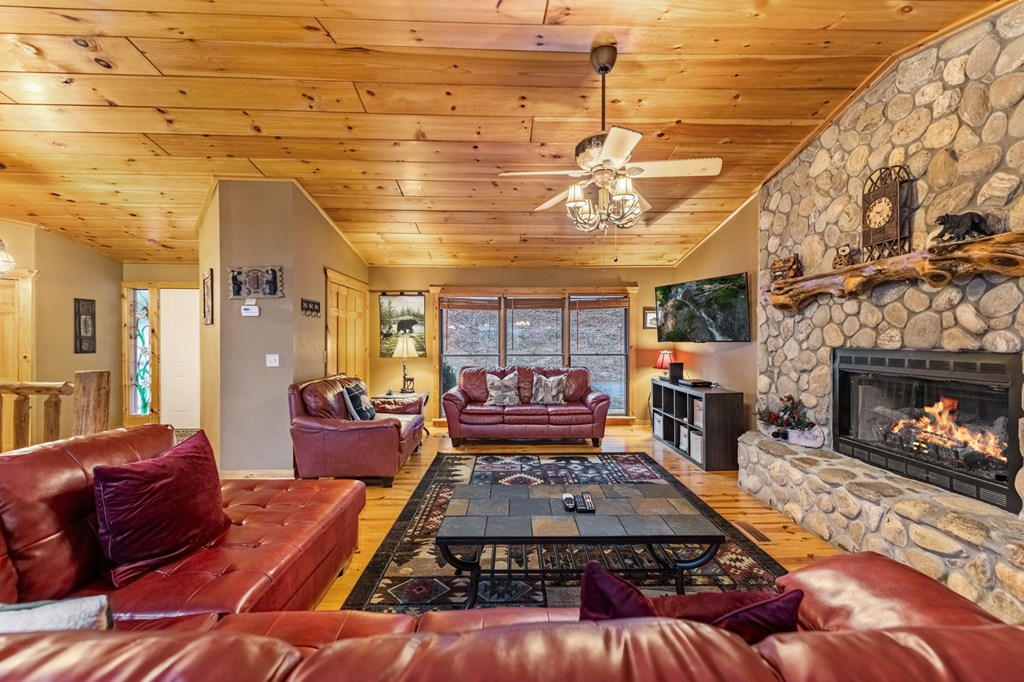 416366 Blue Ridge Residential