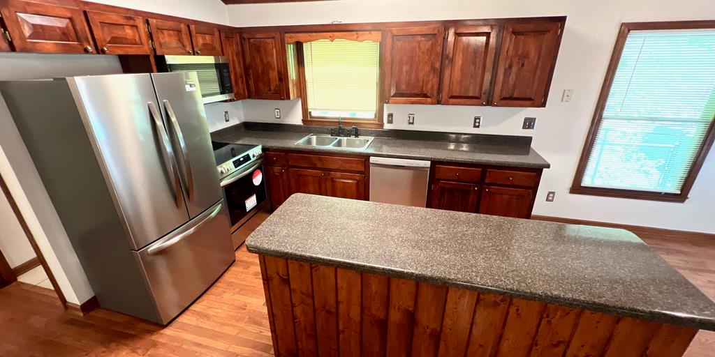 416369 Murphy Residential