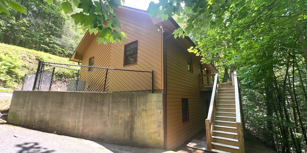 416369 Murphy Residential