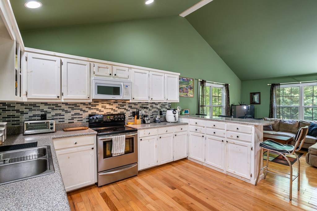 416373 Morganton Residential