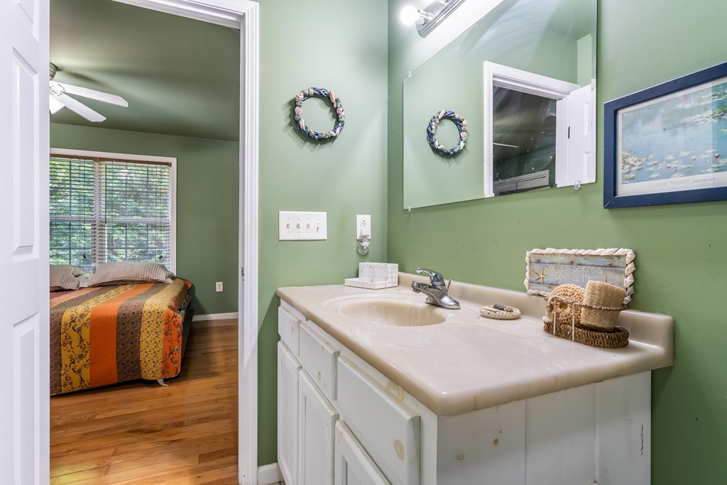 416373 Morganton Residential