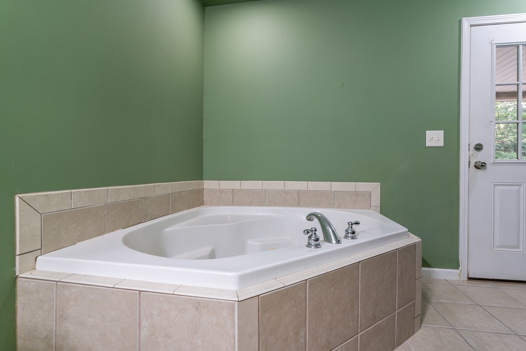 416373 Morganton Residential