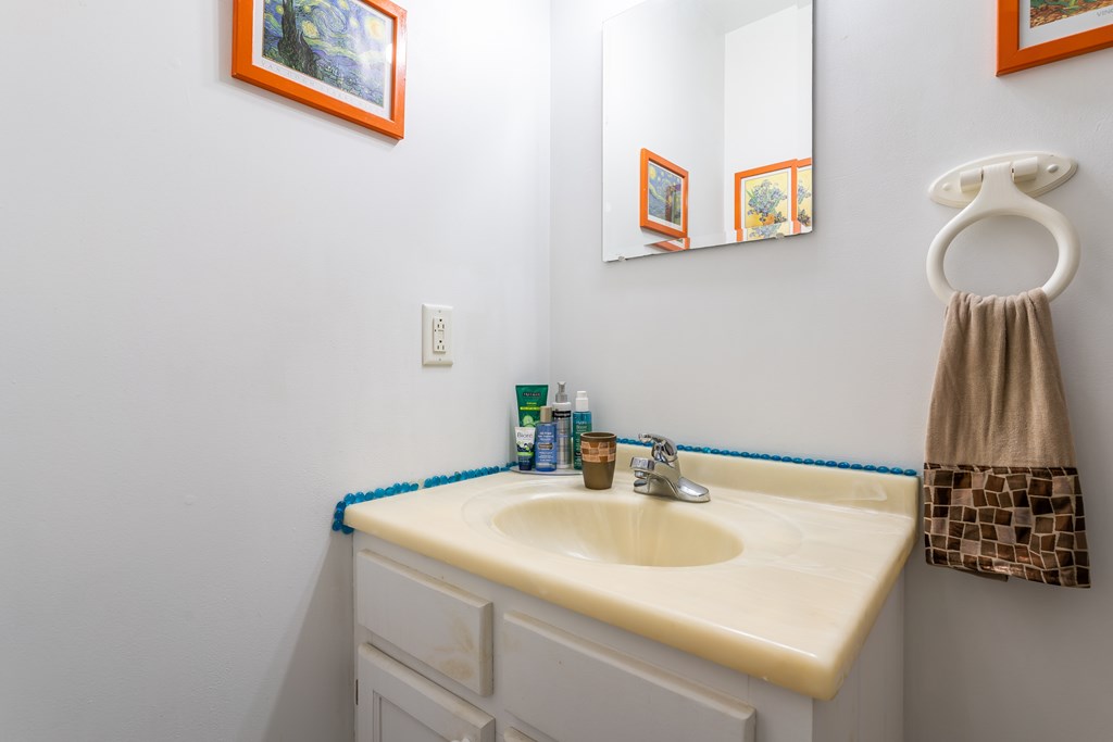 416373 Morganton Residential