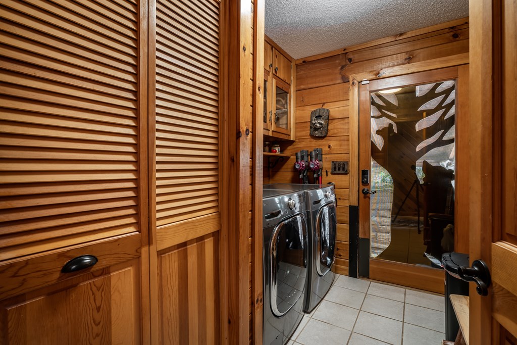 416375 Cherry Log Residential