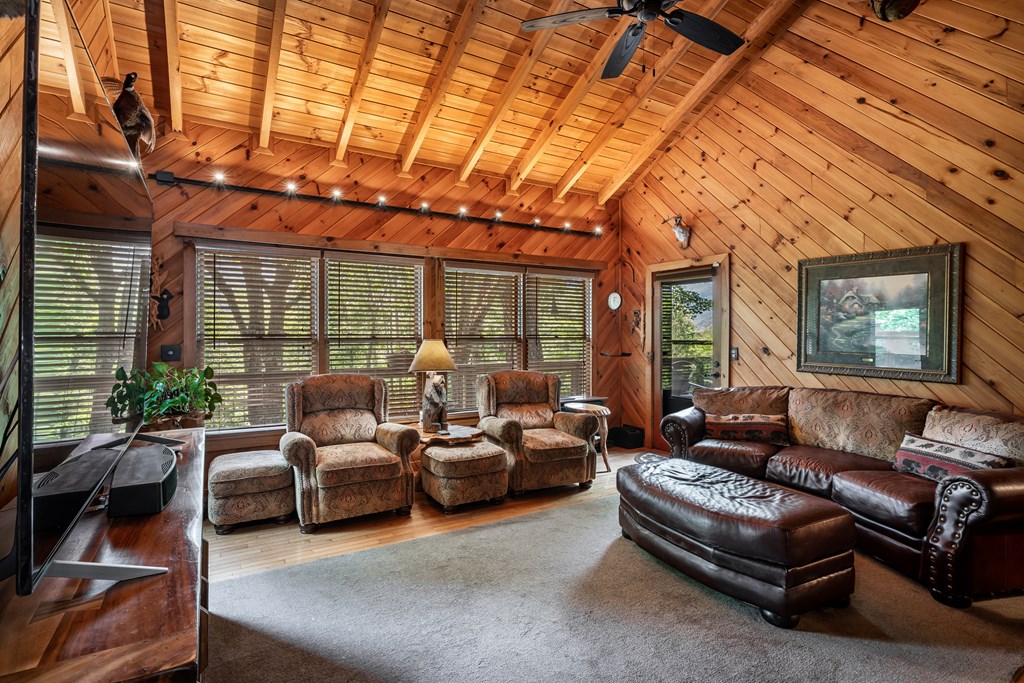 416375 Cherry Log Residential
