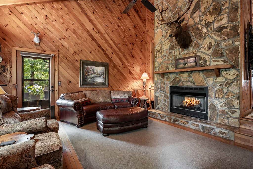416375 Cherry Log Residential