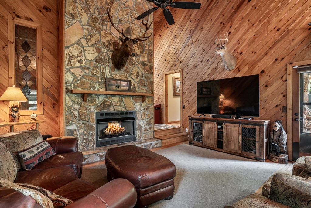 416375 Cherry Log Residential