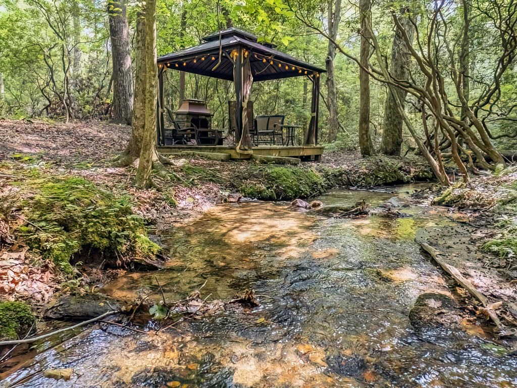 416395 Blue Ridge Residential