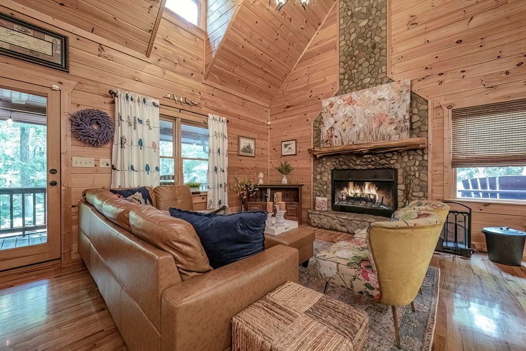 416395 Blue Ridge Residential