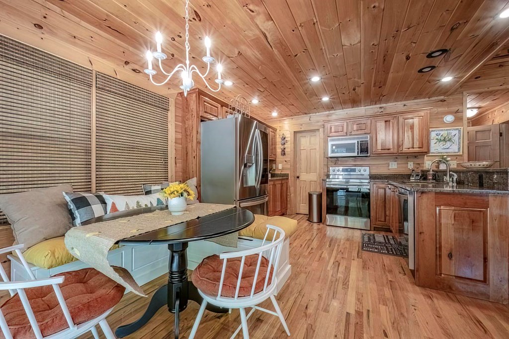 416395 Blue Ridge Residential